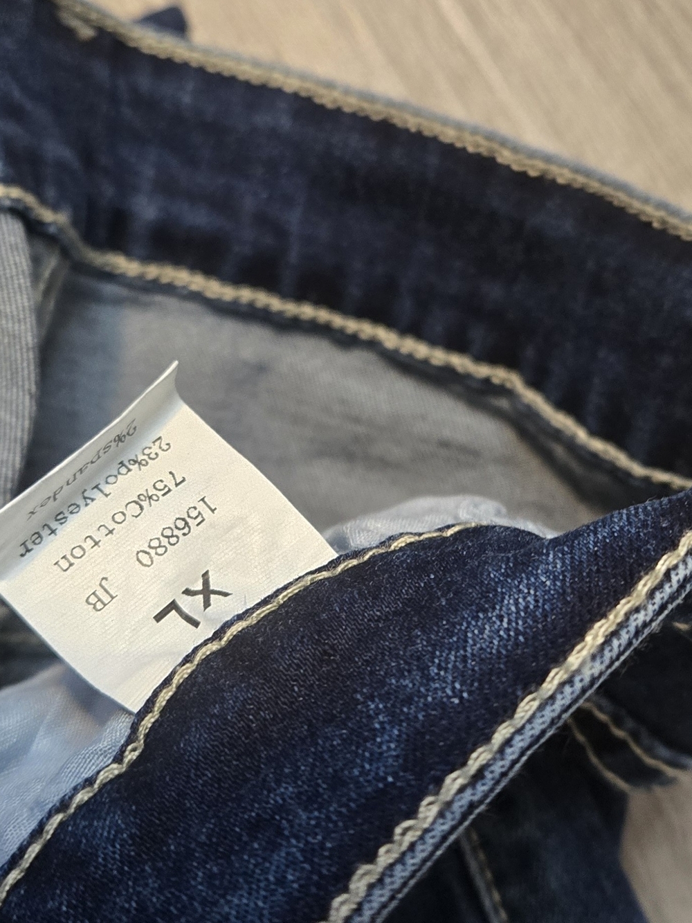 Women's Dark Blue Skinny Jeans with Red Lipstick Graphic - Picture 6 of 6